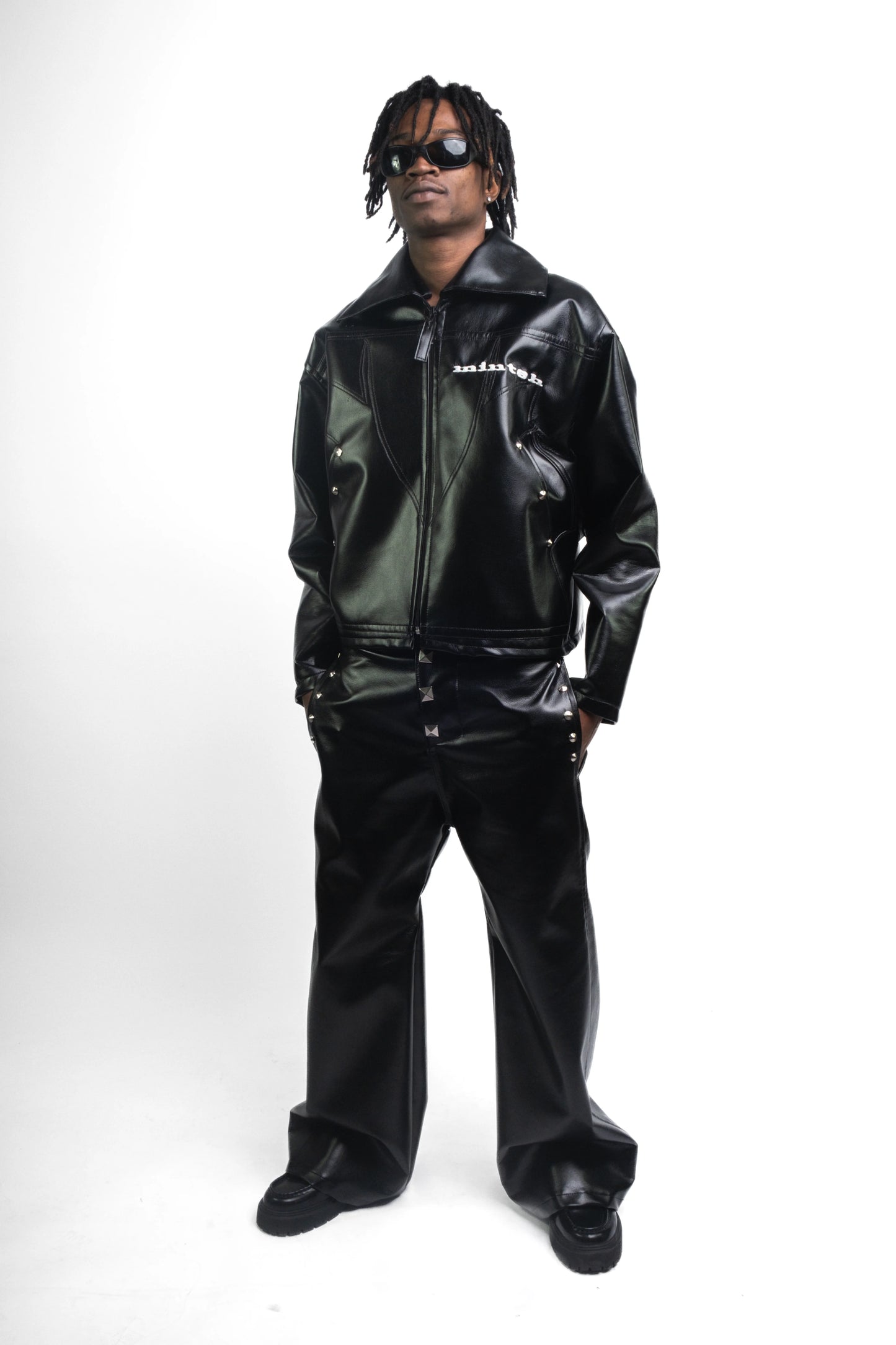 OUTFIT #08 // ENSEMBLE SIMILI CUIR VESTE & PANTALON BAGGY